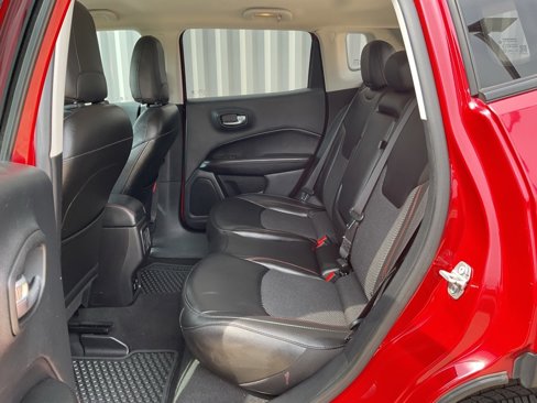 Used 2020 Jeep Compass Trailhawk image 14