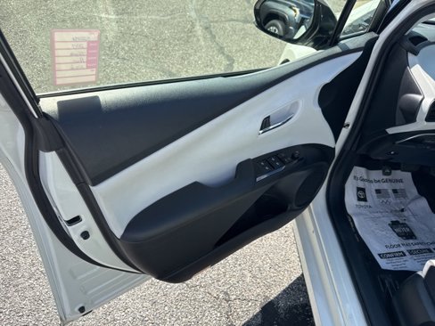 Used 2017 Toyota Prius Two image 12