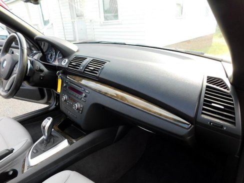 Used 2012 BMW 135i Convertible image 16