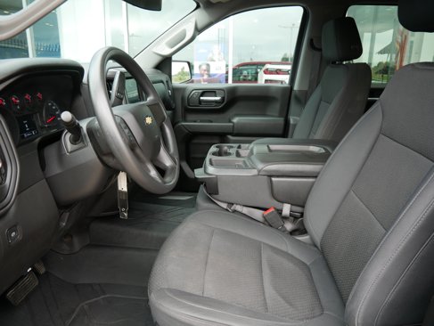 Used 2019 Chevrolet Silverado 1500 Custom w/ Trailering Package image 8