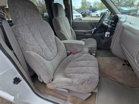 Used 2000 GMC Sonoma SLS w/ SLS Super Spec Pkg 3 image 8