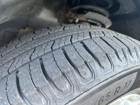 Used 2017 Jeep Cherokee Latitude w/ Safety/Convenience Group image 27