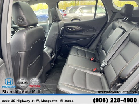 Used 2021 GMC Terrain SLT w/ Infotainment Package II image 16