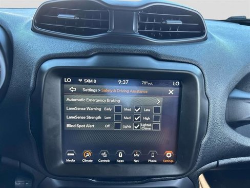 Used 2022 Jeep Renegade Altitude w/ Convenience Group image 25