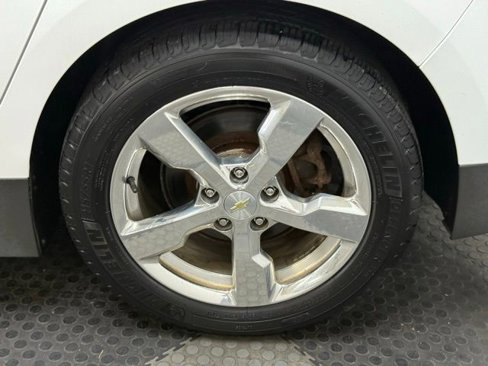 Used 2015 Chevrolet Volt Premium w/ Premium Trim Package image 7
