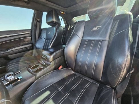 Used 2014 Chrysler 300 S w/ Luxury Group image 20