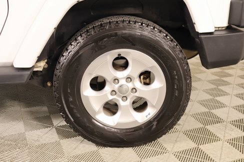 Used 2015 Jeep Wrangler Sahara image 15