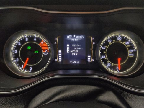 Used 2021 Jeep Cherokee Latitude Lux image 23