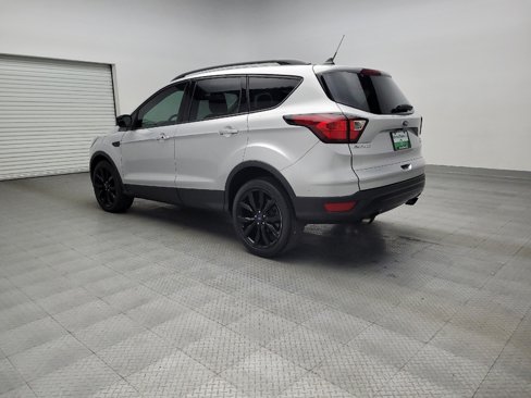 Used 2019 Ford Escape SE image 5