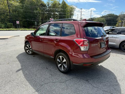 Used 2017 Subaru Forester 2.5i Premium w/ All-Weather Package image 4