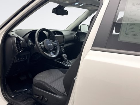 Used 2023 Kia Soul EX image 10