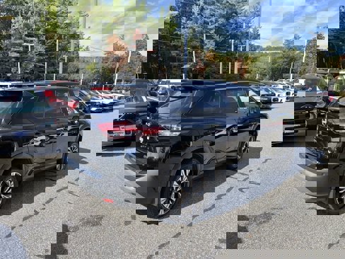 Used 2023 Nissan Rogue SV image 7