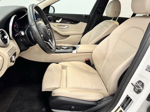Used 2019 Mercedes-Benz C 300 Sedan image 9