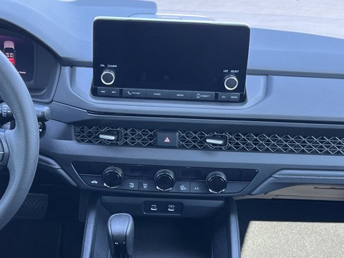 Used 2023 Honda Accord EX image 16