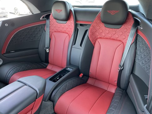 Used 2023 Bentley Continental GT Azure image 28