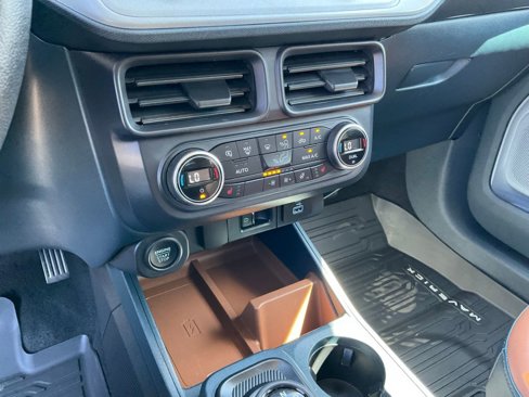 Used 2022 Ford Maverick Lariat w/ Lariat Luxury Package image 68