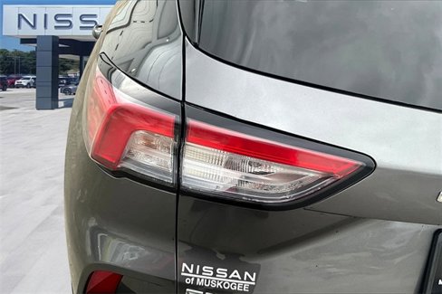 Used 2022 Ford Escape SEL w/ Class II Trailer Tow Package image 20