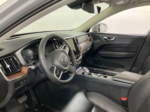 Certified 2023 Volvo XC60 T8 Ultimate w/ Climate Package image 23