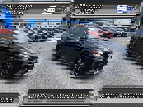 Used 2019 Toyota Camry XSE image 1