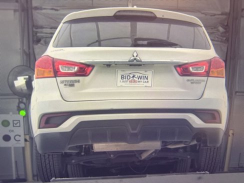 Used 2018 Mitsubishi Outlander Sport LE image 17