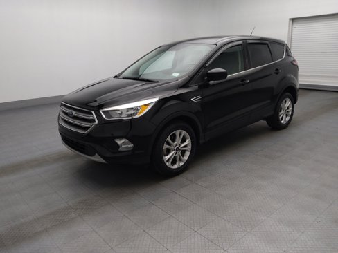 Used 2017 Ford Escape SE image 2