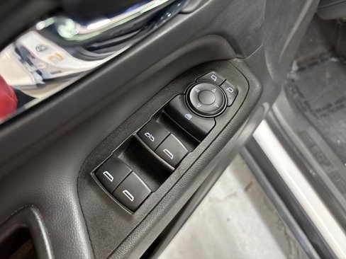 Used 2022 Chevrolet Equinox LT image 11