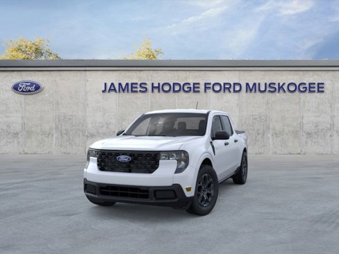New 2025 Ford Maverick XLT image 2