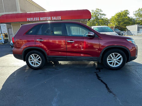 Used 2015 Kia Sorento LX image 7