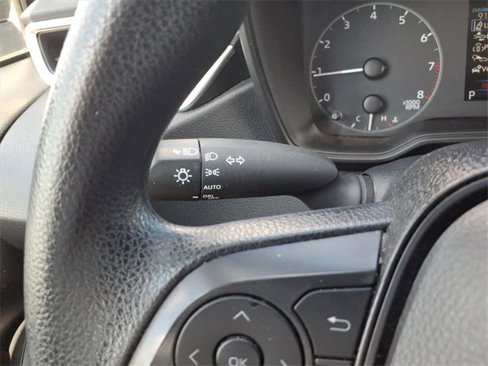 Used 2024 Toyota Corolla LE image 23