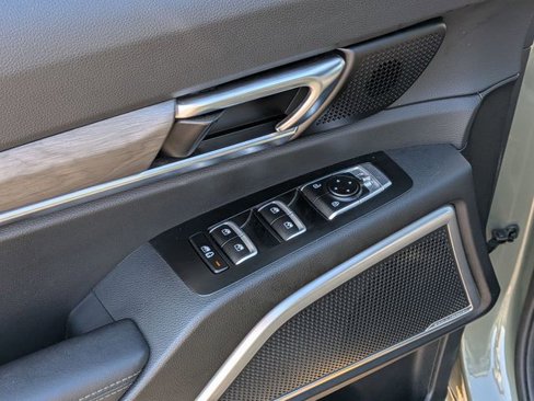 Used 2023 Kia Telluride EX X-Line image 16
