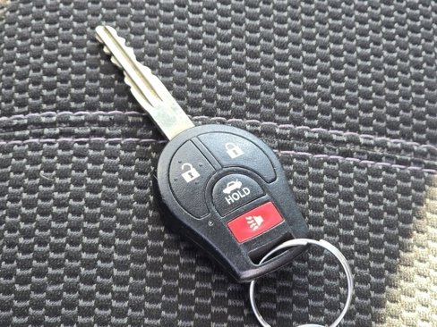 Used 2015 Nissan Sentra S image 33