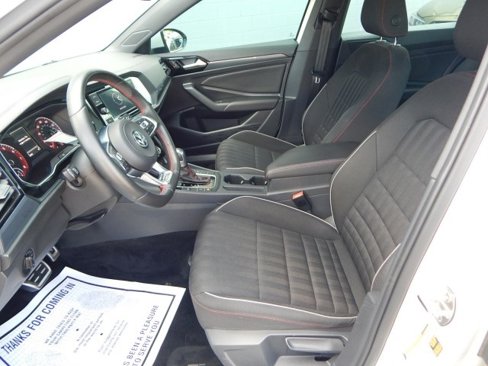 Used 2020 Volkswagen Jetta GLI image 11