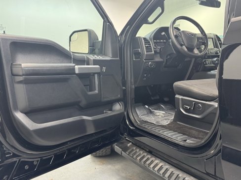 Used 2018 Ford F150 XLT w/ Equipment Group 302A Luxury image 11
