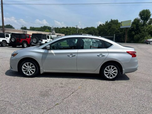 Used 2019 Nissan Sentra SV image 9
