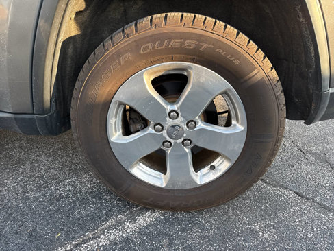 Used 2012 Jeep Grand Cherokee Limited image 46