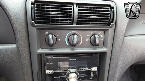 Used 2001 Ford Mustang Cobra image 22
