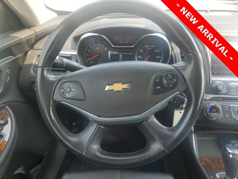Used 2014 Chevrolet Impala LT w/ Convenience Package image 15