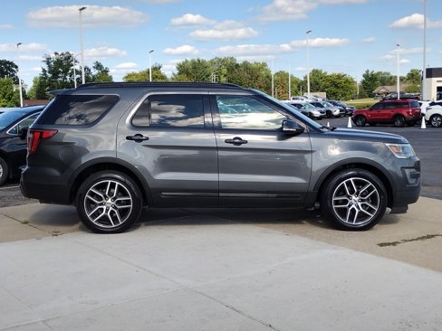 Used 2016 Ford Explorer Sport image 16