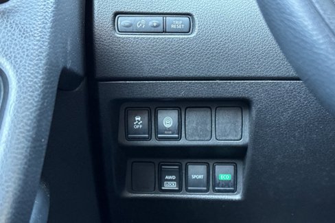 Certified 2022 Nissan Rogue Sport S image 30