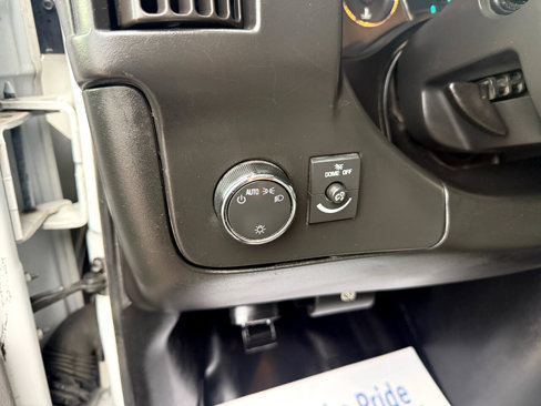 Used 2017 Chevrolet Express 2500 image 13