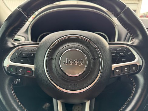 Used 2020 Jeep Compass Latitude image 21