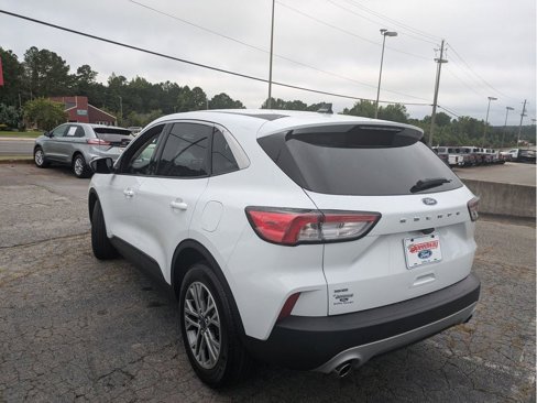Certified 2022 Ford Escape SEL image 11