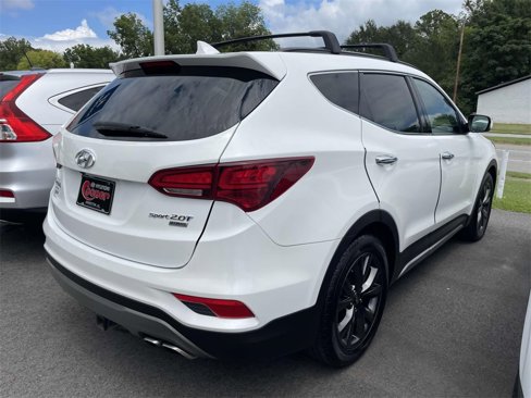 Used 2017 Hyundai Santa Fe Sport image 3