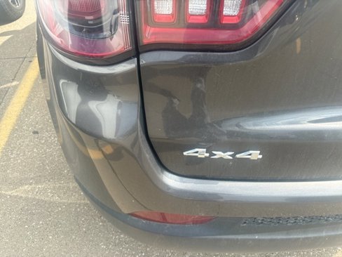 Used 2021 Jeep Compass Latitude image 5