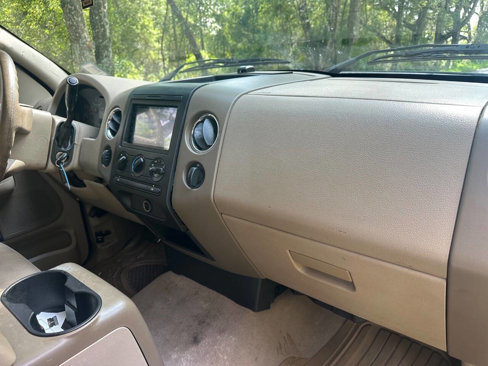 Used 2006 Ford F150 XLT image 16
