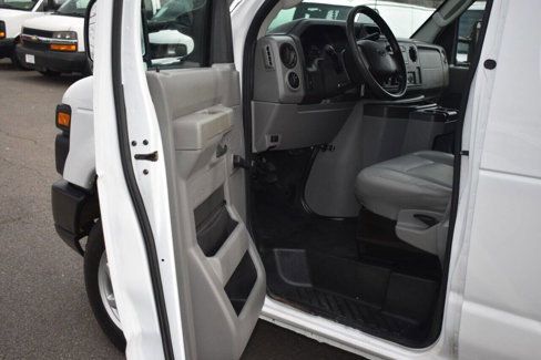 Used 2014 Ford E-150 and Econoline 150 image 8