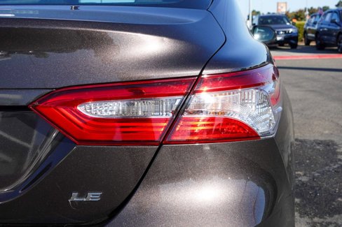 Used 2019 Toyota Camry L image 6