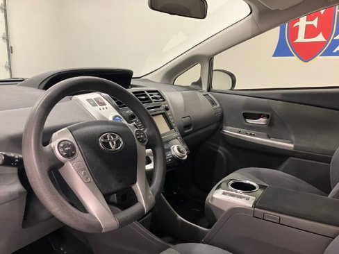 Used 2012 Toyota Prius V Five image 23