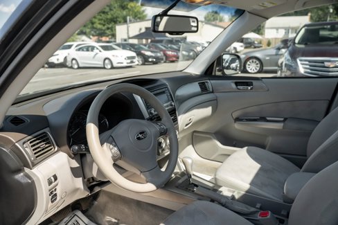 Used 2010 Subaru Forester 2.5X Premium image 6