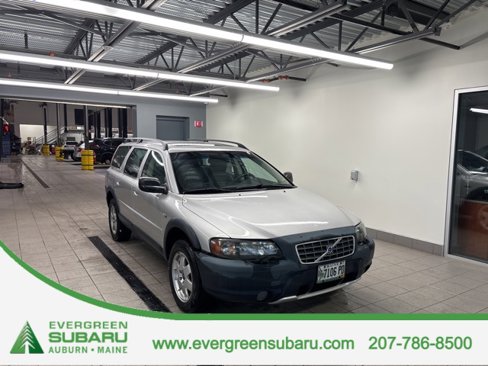 Used 2002 Volvo V70 Cross Country image 1